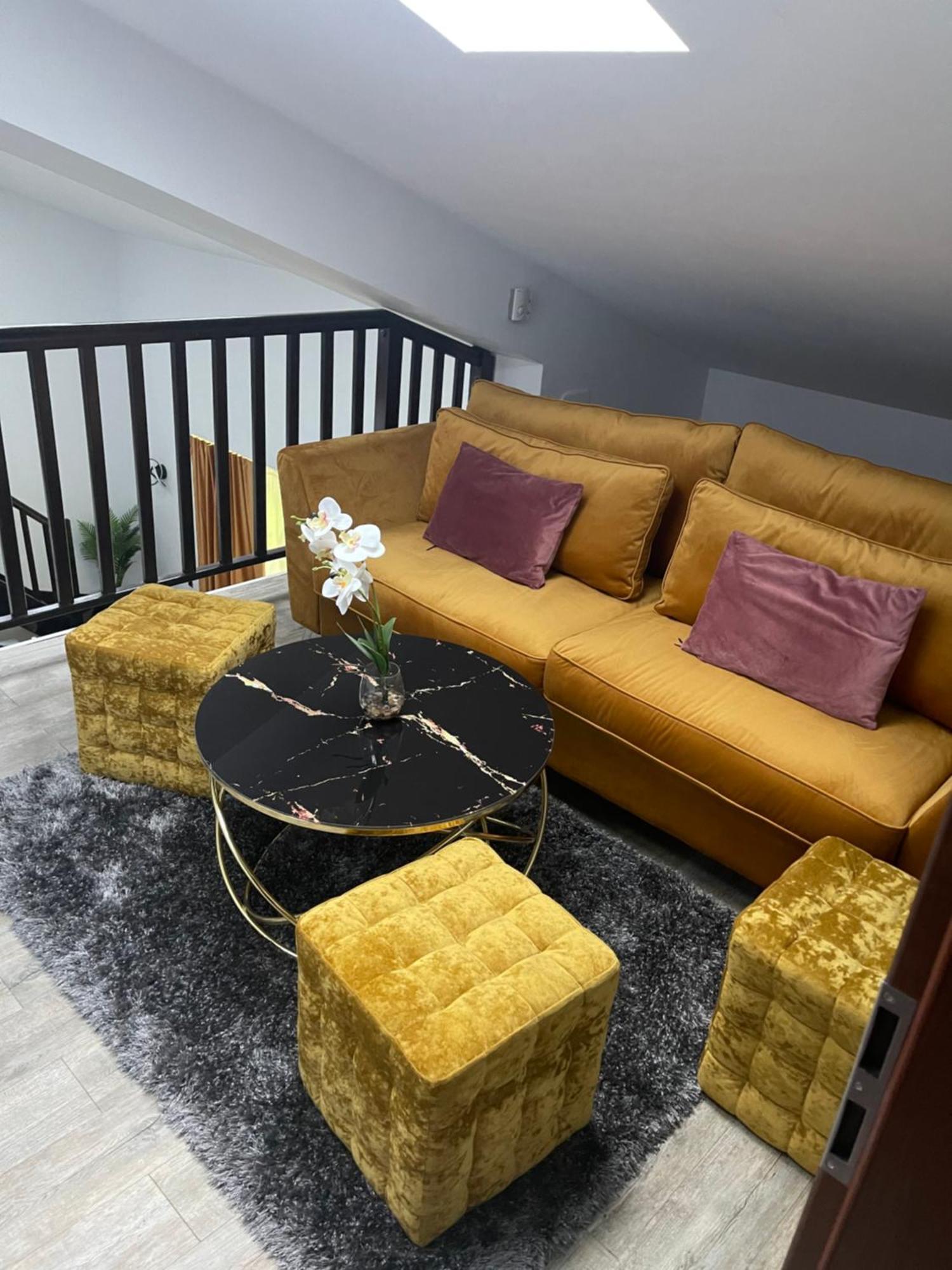 דירות פויאנה ברשוב Pentahouse Mountain Belle Vue מראה חיצוני תמונה